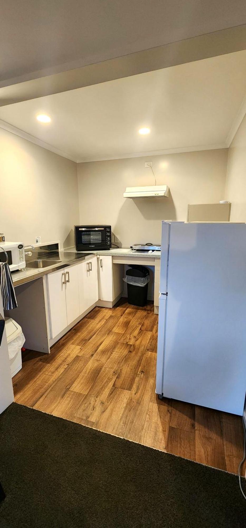 Acorn Estate Motel มาสเตอร์ตัน ภายนอก รูปภาพ