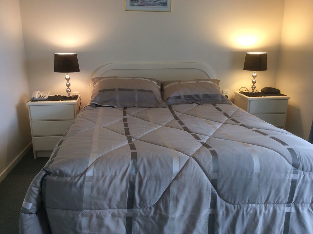 Acorn Estate Motel มาสเตอร์ตัน ภายนอก รูปภาพ